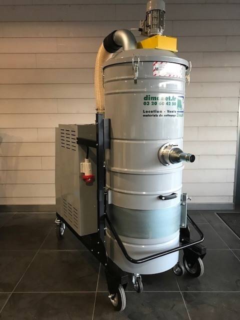 Aspirateur triphasé 12.5 kW